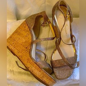 New Jessica Simpson gold platform sandals sz9